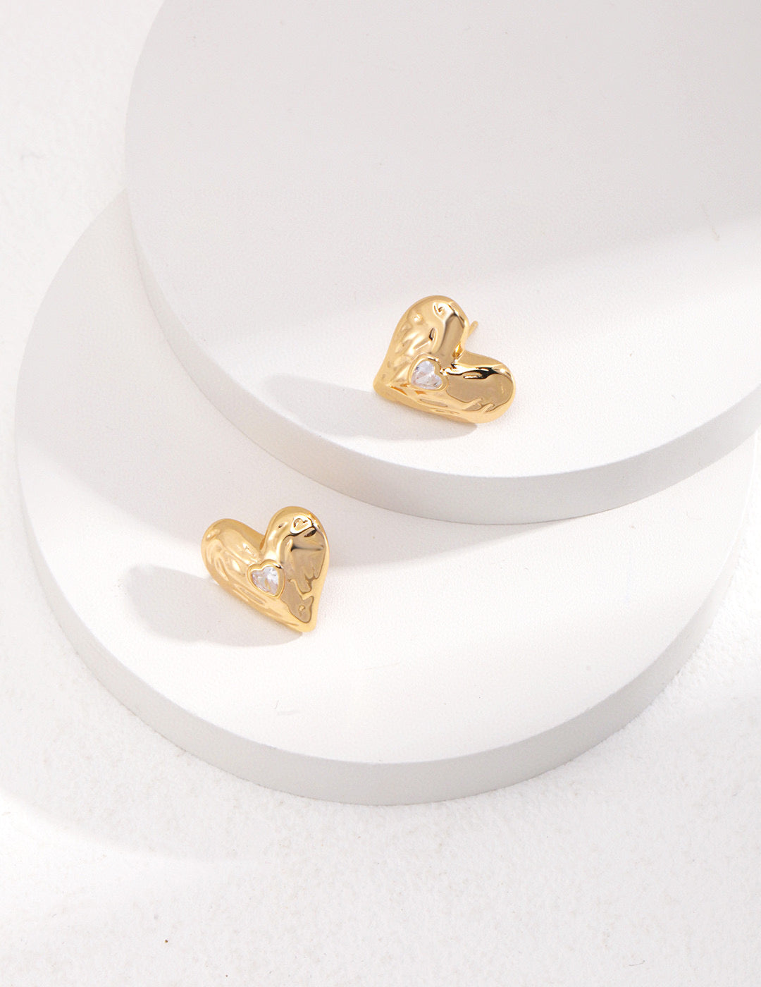 LOVE | CLASSIC HEART EARRING