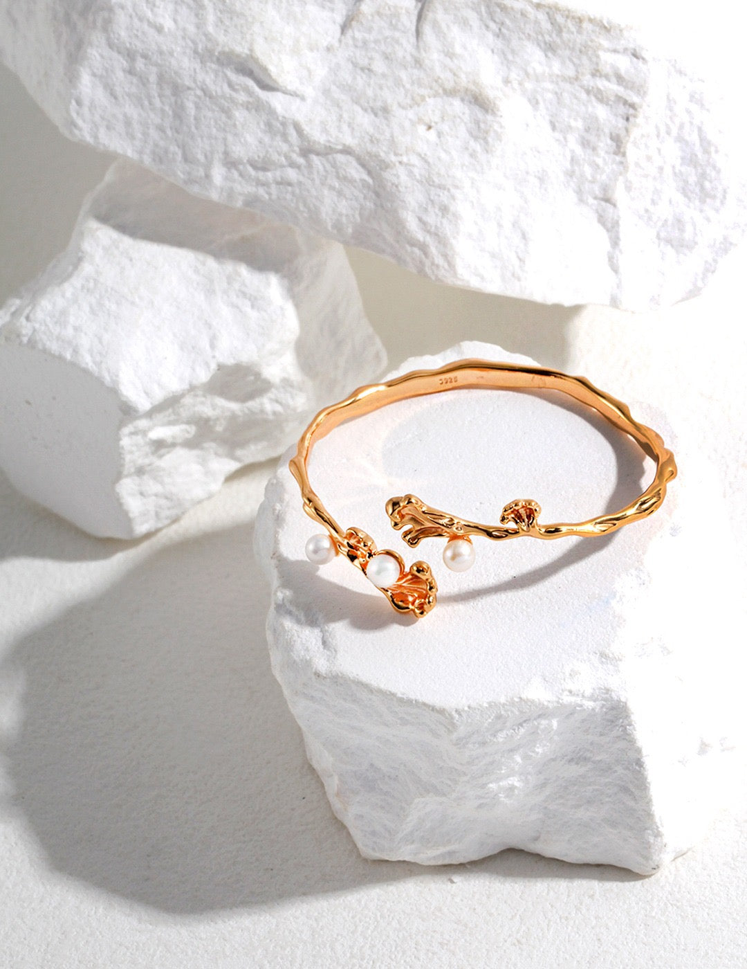 WAVE | STERLING SILVER PEARL BRACELET