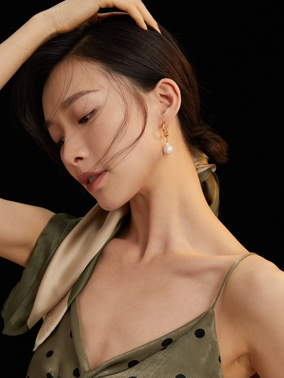 WAVE | BAROQUE PEARL EARRING