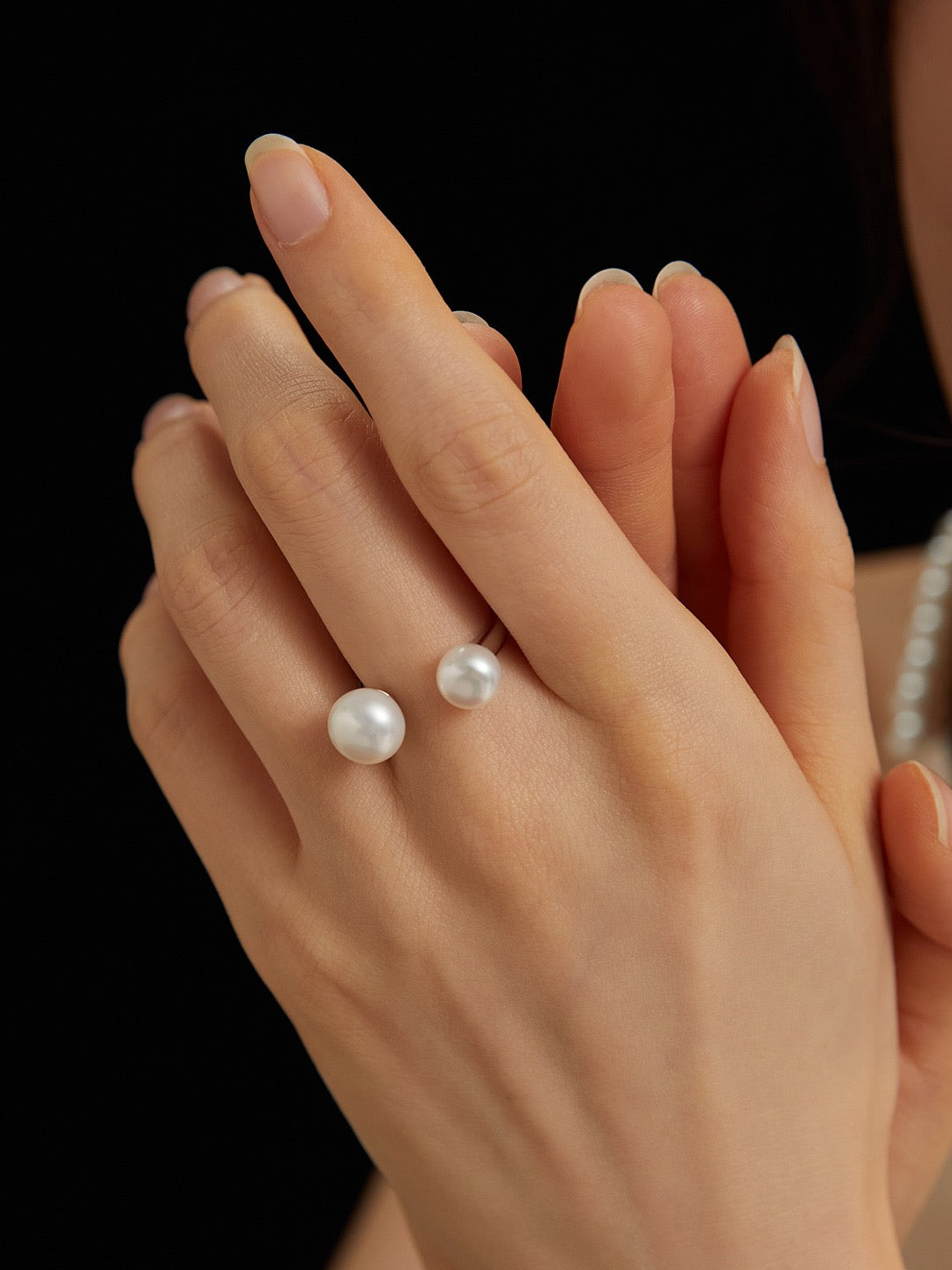 DOUBLE PEARLS RING