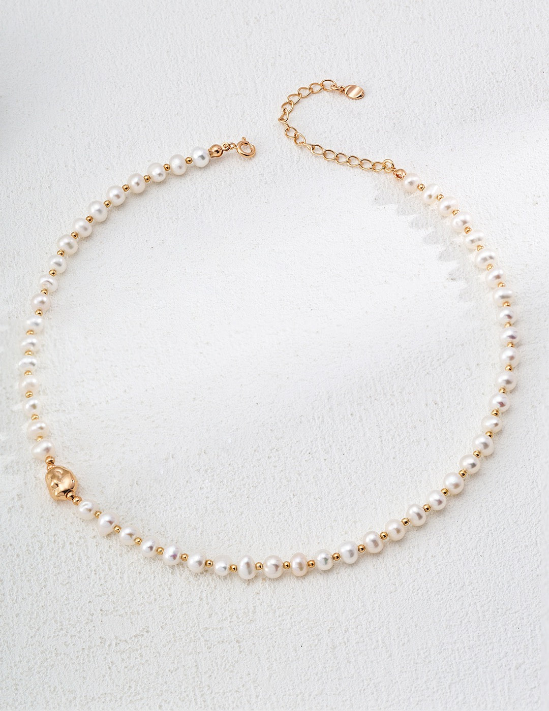 MOONLIGHT KISS | PEARL NECKLACE