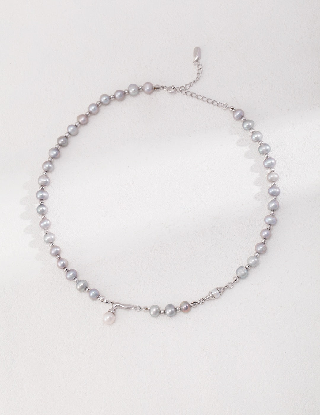 STELLAR |GREY PEARL NECKLACE